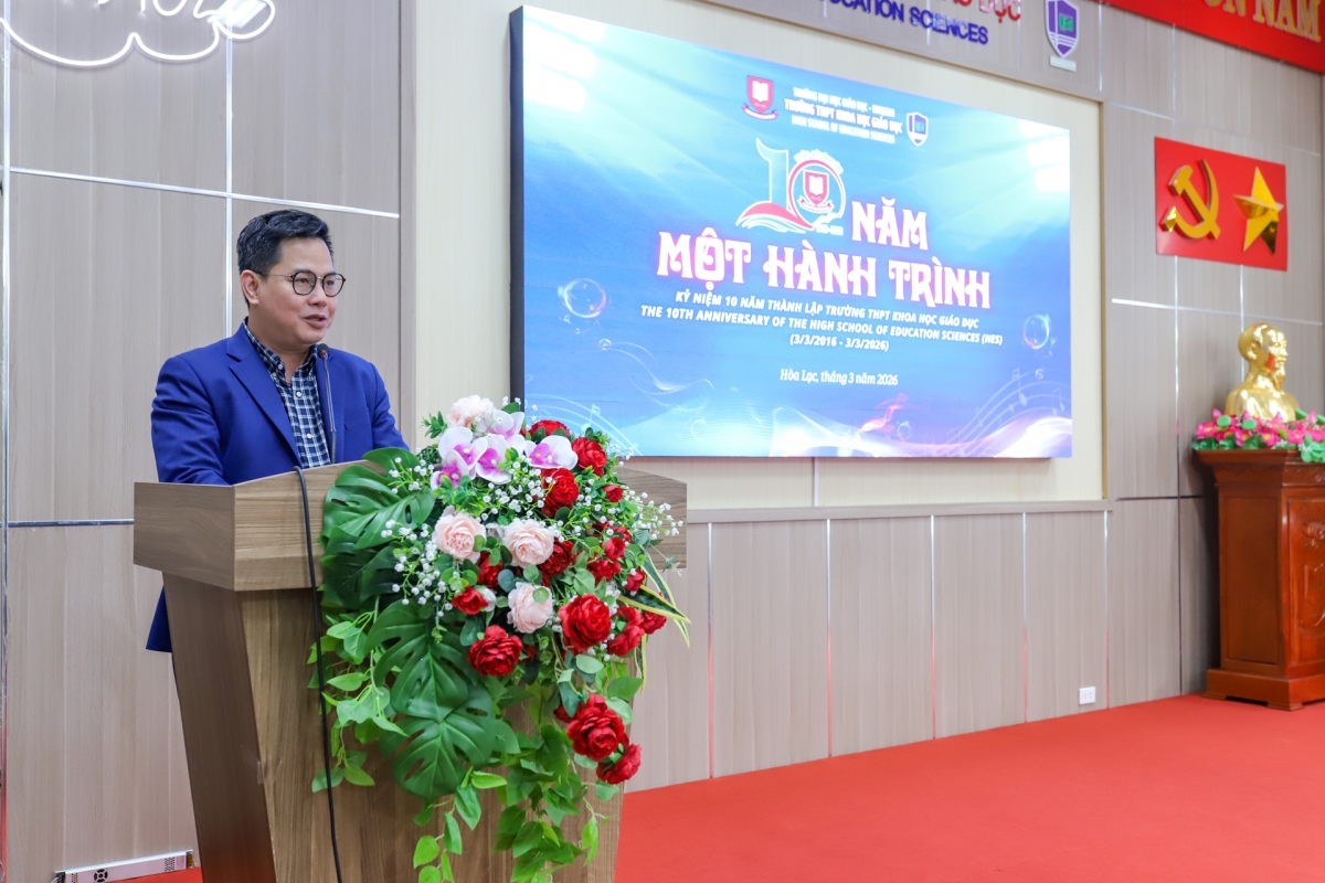 PGS.TS Trần Thành Nam - Phó Hiệu trưởng Trường ĐH Giáo dục phát biểu tại Lễ kỷ niệm
(Ảnh : VNU)