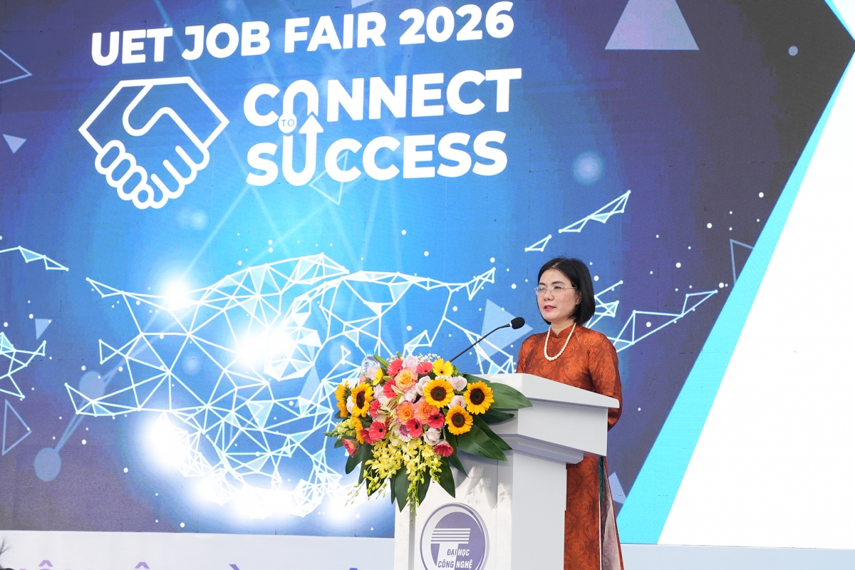 TS. Nguyễn Thu Hương, Phó Hiệu trưởng Trường Đại học Công nghệ (ĐHQG Hà Nội)