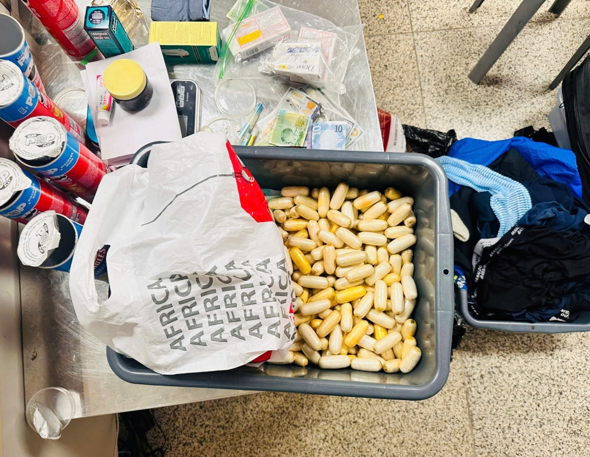 Lực lượng Hải quan đã phát hiện và bắt giữ 3,6 kg ma túy vận chuyển qua đường hàng không với thủ đoạn cất giấu tinh vi tại Sân bay quốc tế Nội Bài - Ảnh: Cục Hải quan