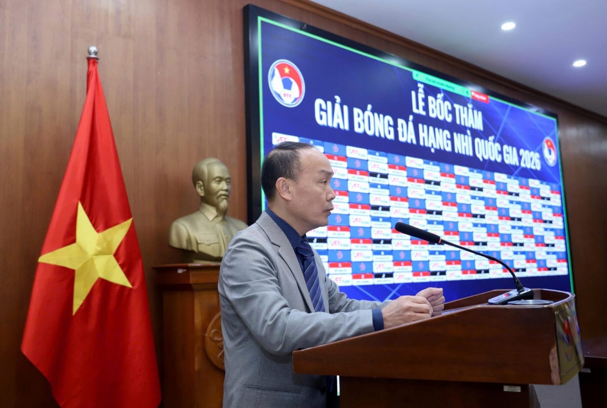 Ông Nguyễn Văn Phú, Tổng Thư ký VFF, Trưởng Ban Tổ chức giải phát biểu tại buổi lễ (Ảnh VFF)