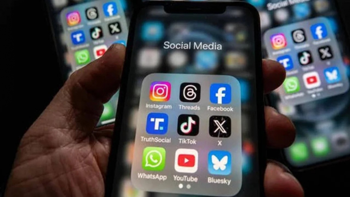 Rất nhiều người dễ dàng tham gia hội, nhóm trên mạng xã hội mà không kiểm chứng thông tin. Ảnh: vovgiaothong.vn