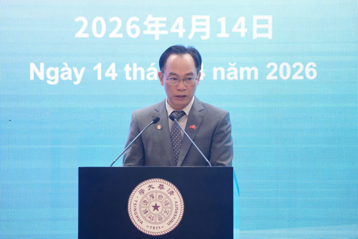 Bộ trưởng Bộ GD-ĐT Hoàng Minh Sơn phát biểu tại diễn đàn