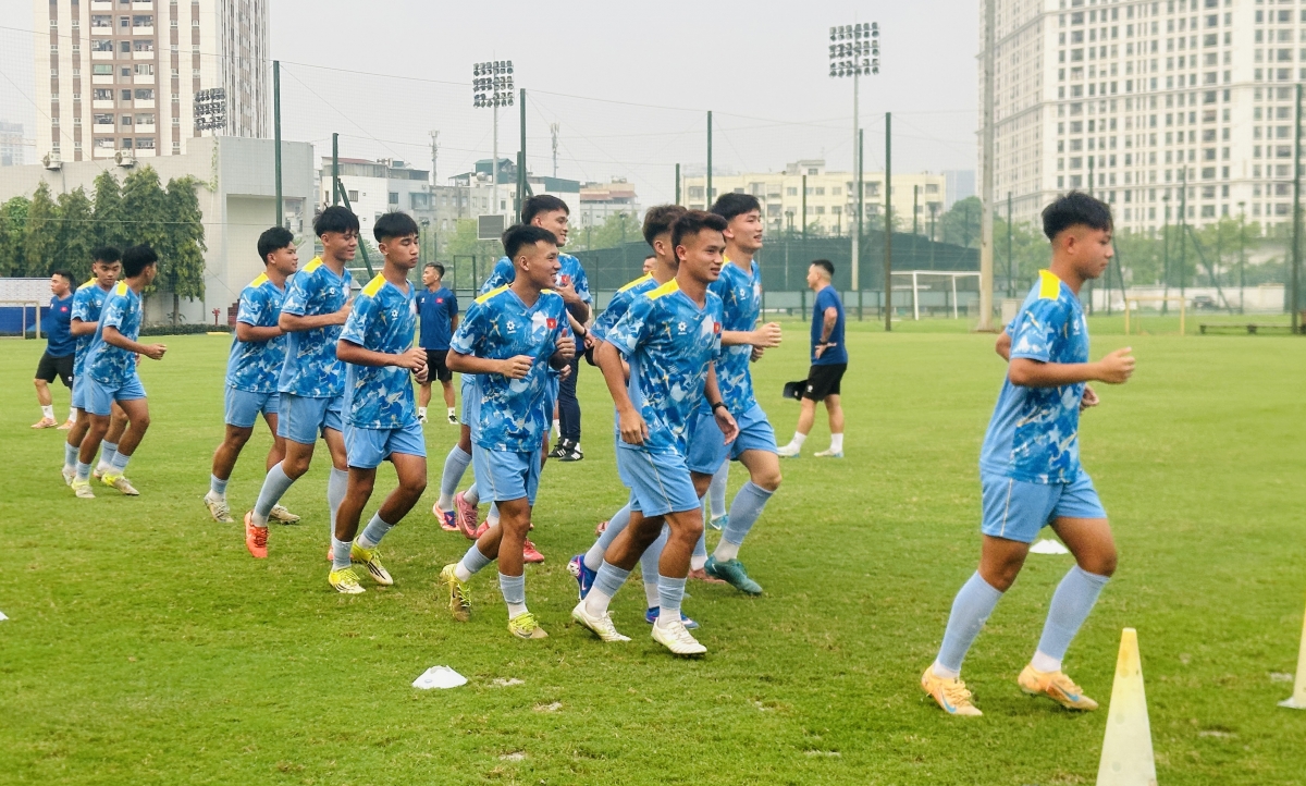 HLV Cristiano Roland khẳng định toàn đội đã dồn 100% tâm sức
chuẩn bị cho giải đấu