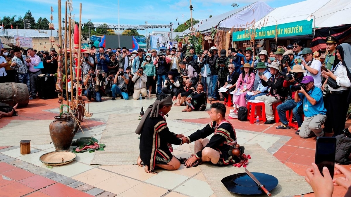 Nhiều hoạt động trải nghiệm đặc sắc nhân Ngày Văn hóa các dân tộc Việt Nam 19/4. Ảnh: Phạm Hương