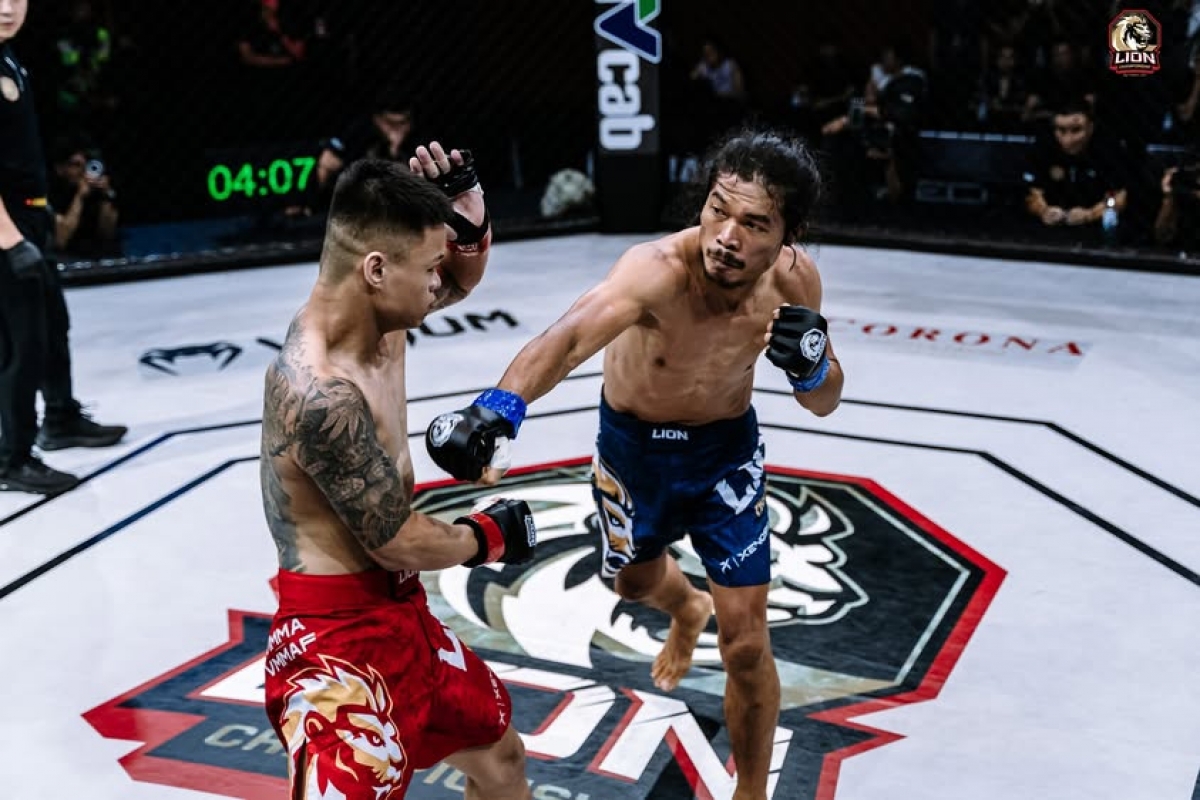 Trần Trọng Kim (phải) sẽ có trận tranh đai vô địch ở hạng cân 56kg (ảnh: VMMAF)