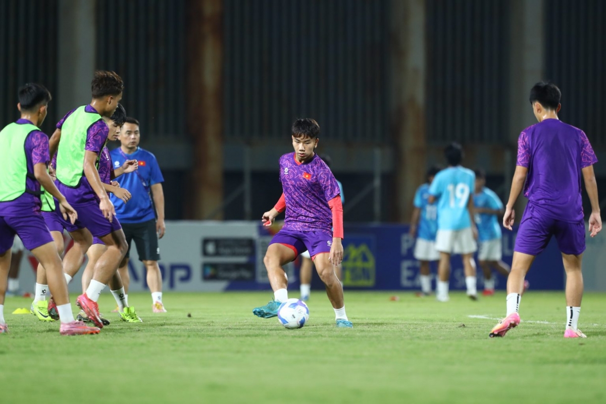 Tuyển U17 Việt Nam nỗ lực tập luyện, sẵn sàng cho giải vô địch Đông Nam Á 2026 (Ảnh: VFF)