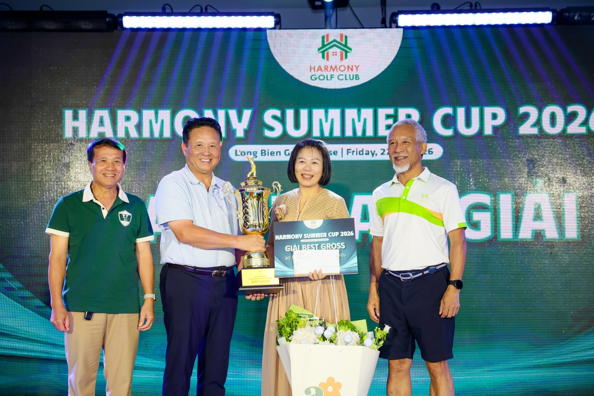 BTC trao thưởng cho các VĐV xuất sắc nhất tại Harmony Summer Cup 2026 (ảnh: BTC)
