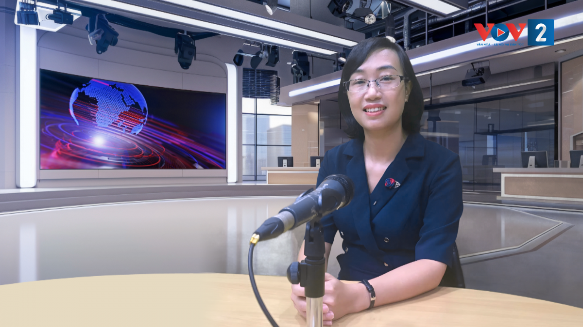 Cô giáo Nguyễn Phương Thanh tại phòng thu VOV2 chia sẻ cùng thí sinh chuẩn bị bước vào bài thi chính thức kì thi tuyển sinh vào 10 năm học 2026-2027.