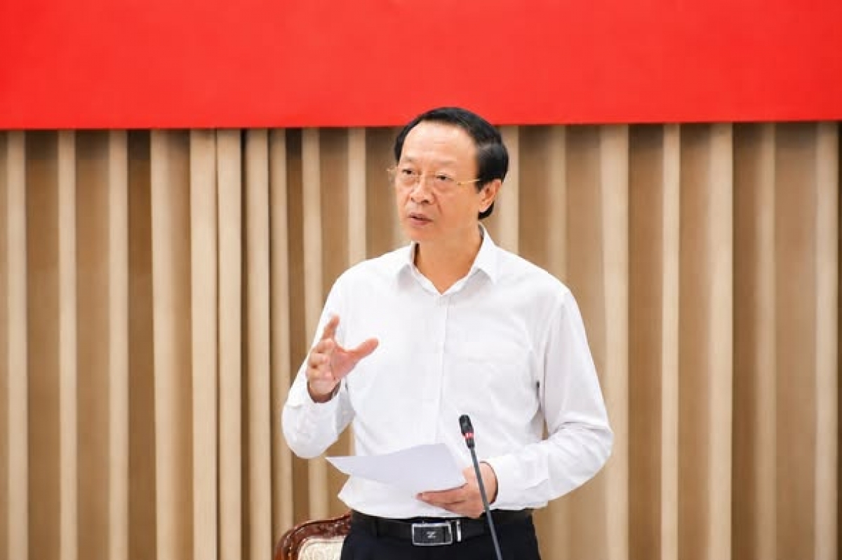 Thứ trưởng Thường trực Phạm Ngọc Thưởng phát biểu kết luận buổi làm việc ( Ảnh : MOET)