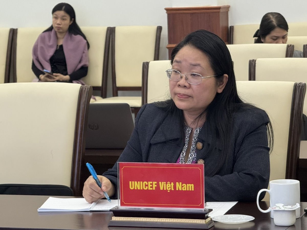 Bà Lê Lan Anh, chuyên gia cao cấp về giáo dục, Unicef Việt Nam tại Hội thảo Xây dựng bộ công cụ đánh giá sự phát triển giáo dục đào tạo địa phương tháng 12/2025 (Ảnh: Thu Lương) 