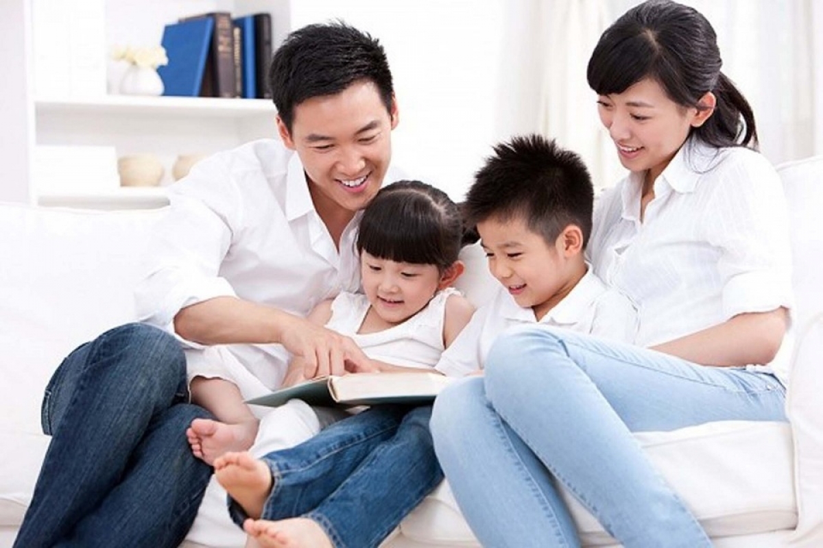 Mỗi cặp vợ chồng nên sinh đủ 2 con. Ảnh: Internet