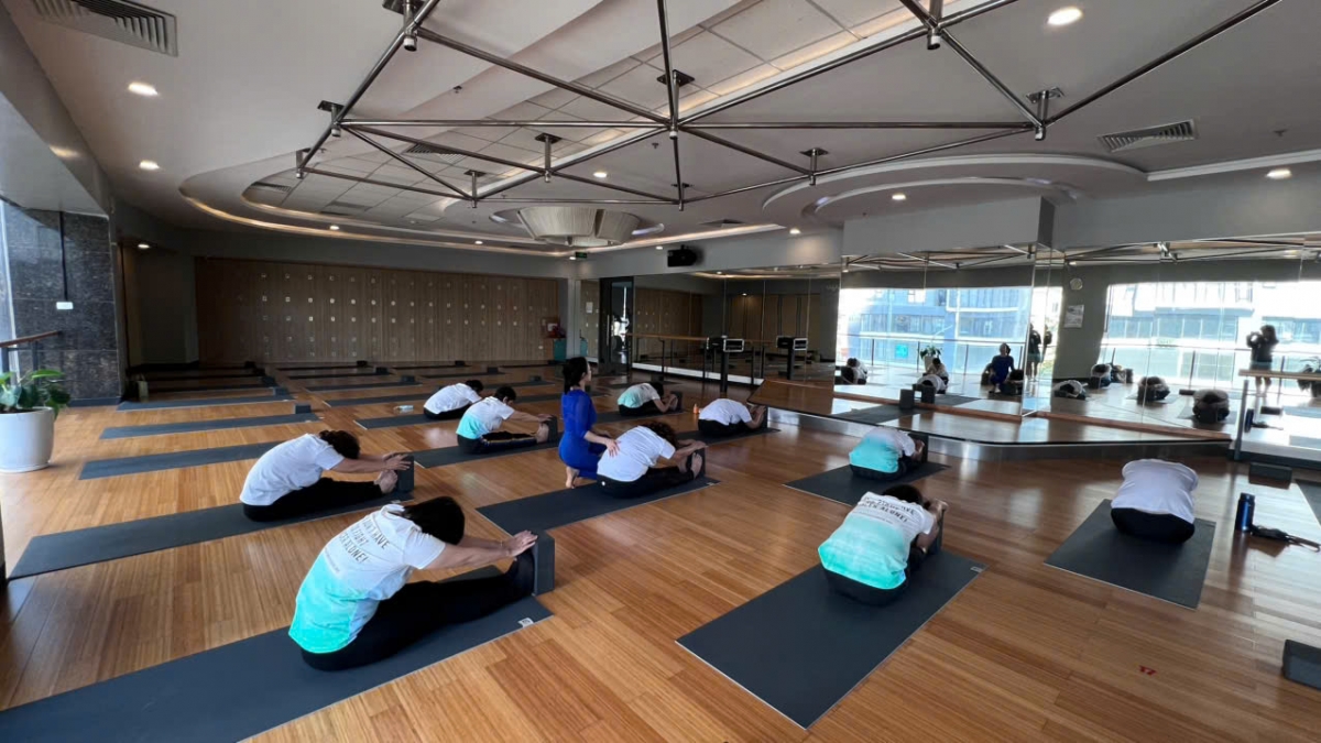 Lớp Yoga miễn phí dành cho bệnh nhân ung thư tại cơ sở Phạm Ngọc Thạch (Ảnh: NVCC)
