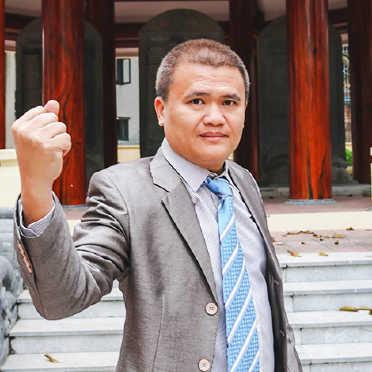 Thầy Nguyễn Hữu Tình, giáo viên môn Vật lý