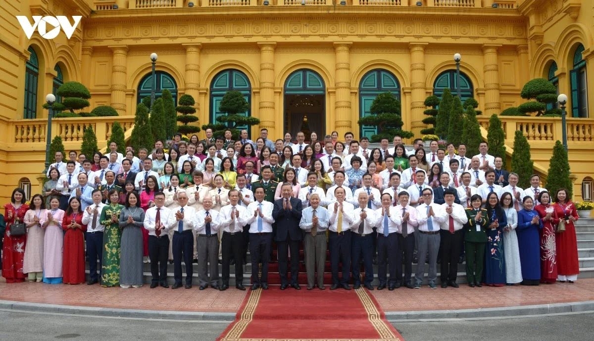 Tổng Bí thư, Chủ tịch nước Tô Lâm gặp mặt 101 nhà báo tiêu biểu, đoạt Giải Báo chí Quốc gia qua các năm, nhân dịp Kỷ niệm 101 năm Ngày Báo chí cách mạng Việt Nam (21/6/1925-21/6/2026).