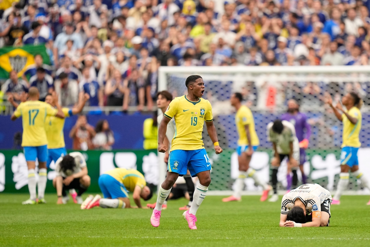 Tuyển Brazil chính thức giành tấm vé vào vòng 16 đội (Ảnh AP)
