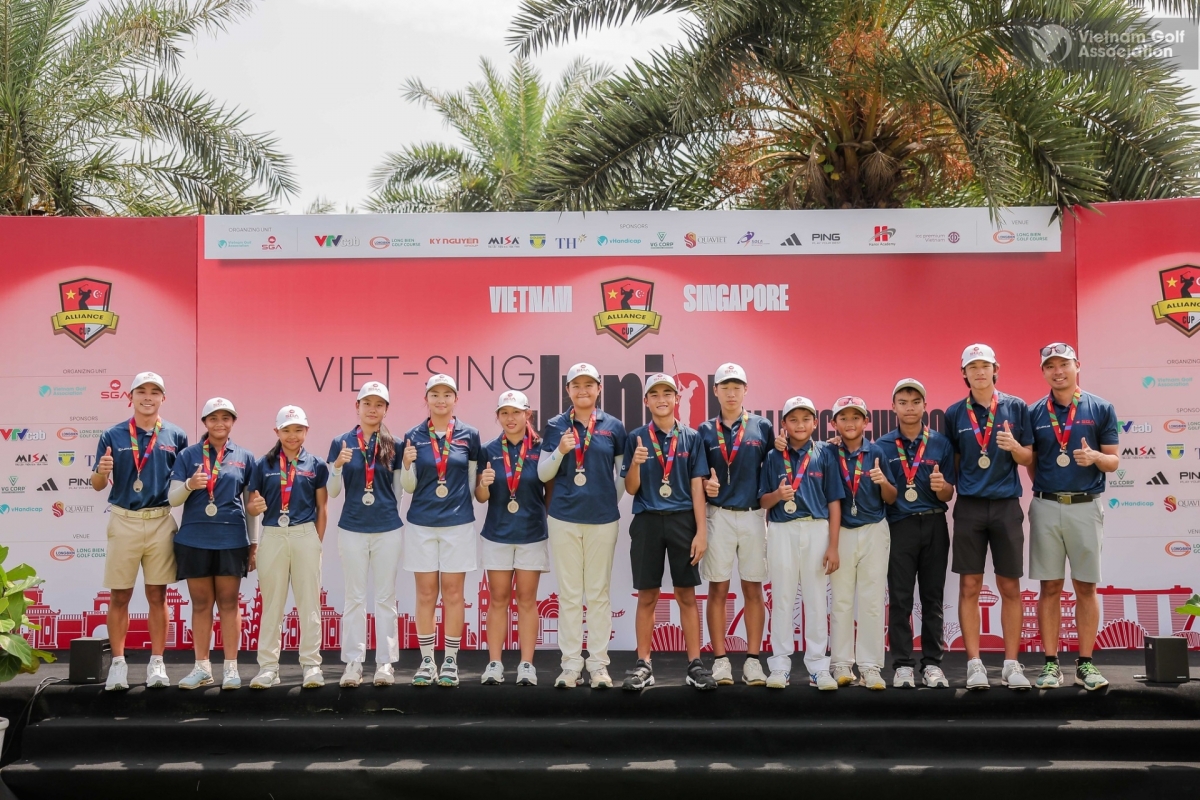 Các tuyển thủ trẻ Singapore tham dự giải Viet - Sing Junior Alliance Cup (ảnh: VGA)