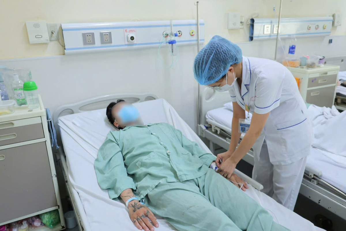 Bệnh nhân T. là trường hợp đầu tiên được ghép thận tự thân tại Bệnh viện E
(Ảnh: BVCC)