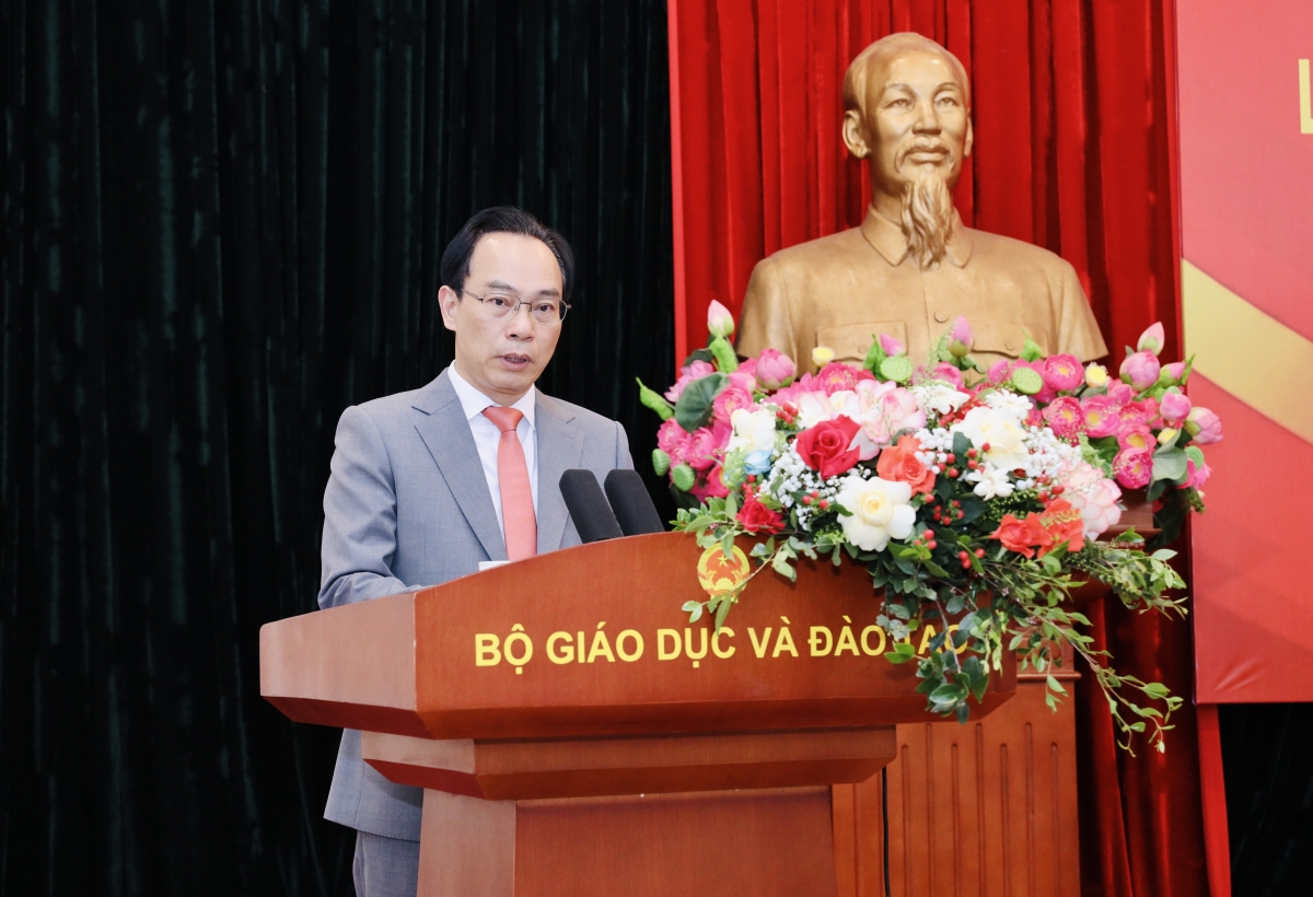 Bộ trưởng Bộ GD-ĐT Hoàng Minh Sơn phát biểu tại Hội nghị. (Ảnh: MOET)