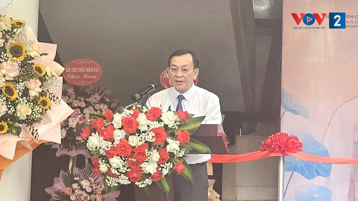 TS Vũ Mạnh Hà, GĐ Bảo tàng Hồ Chí Minh phát biểu khai mạc triển lãm
"Những tấm gương bình dị mà cao quý" 2026.