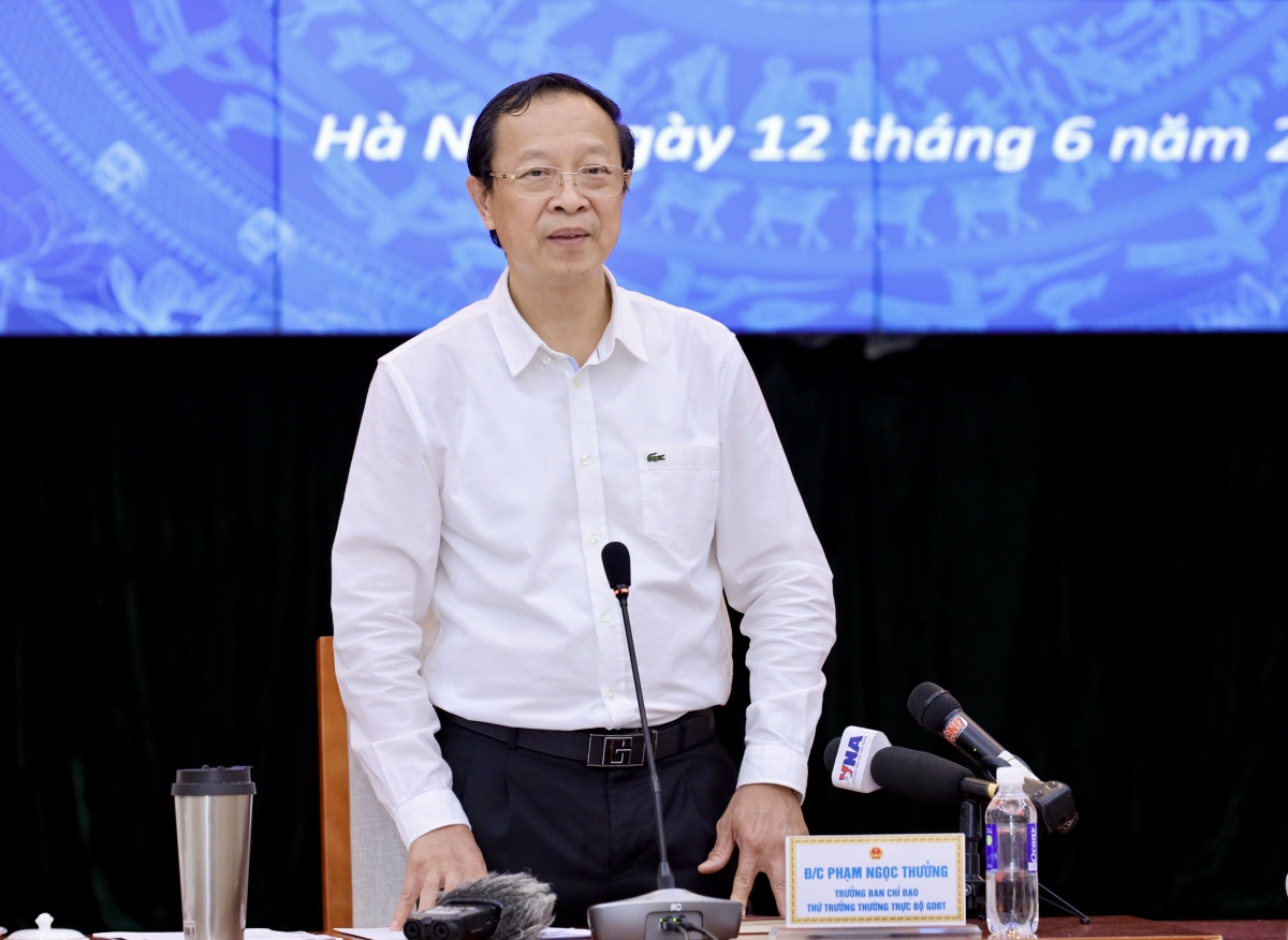 Thứ trưởng trường trực Bộ GD-ĐT Phạm Ngọc Thưởng khẳng định, việc chấm thi môn Ngữ văn sẽ tôn trọng quan điểm, ý kiến riêng của thí sinh (Ảnh: moet)