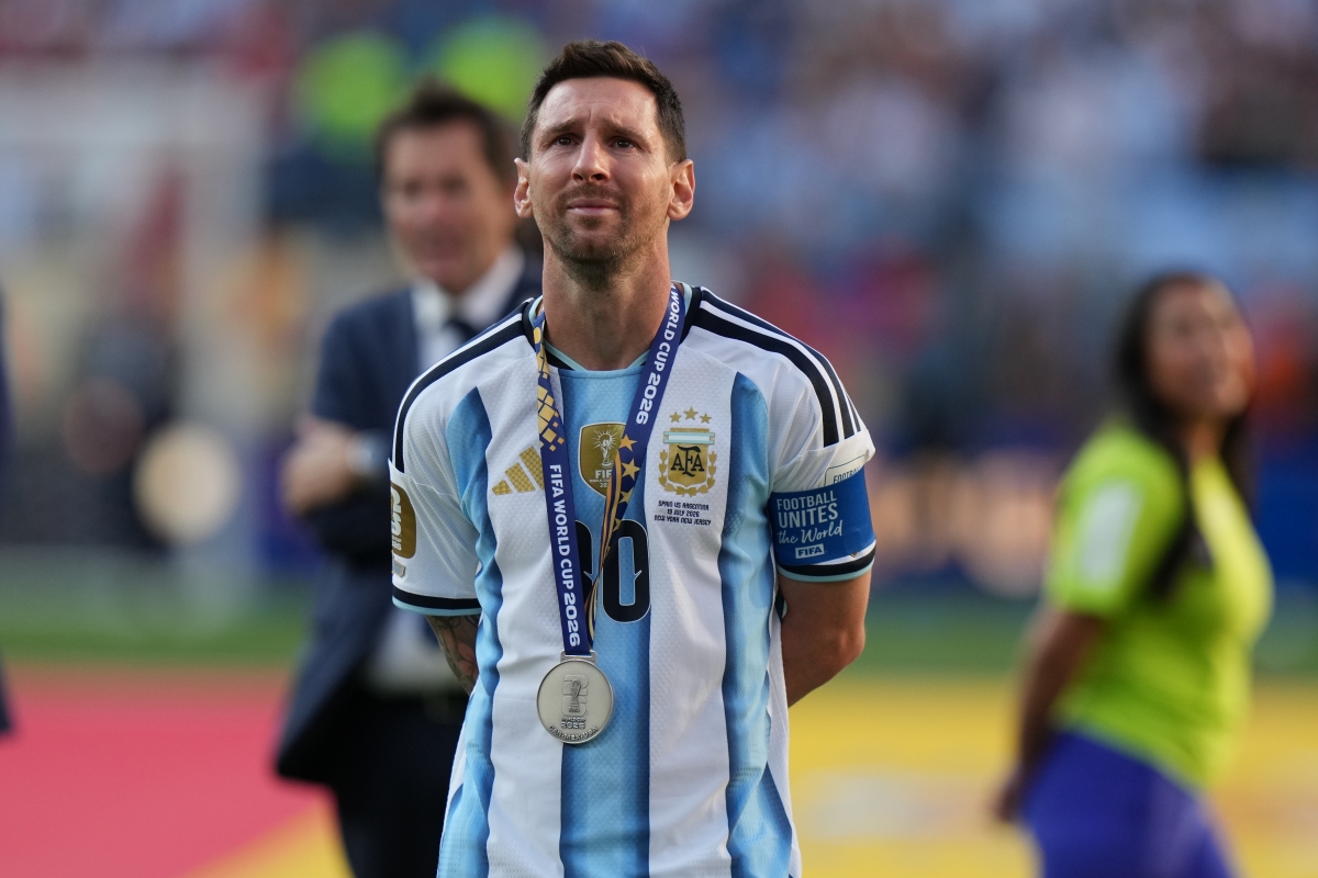 Lionel Messi đã khóc sau khi kết thúc trận chung kết World Cup 2026 (Ảnh AP)