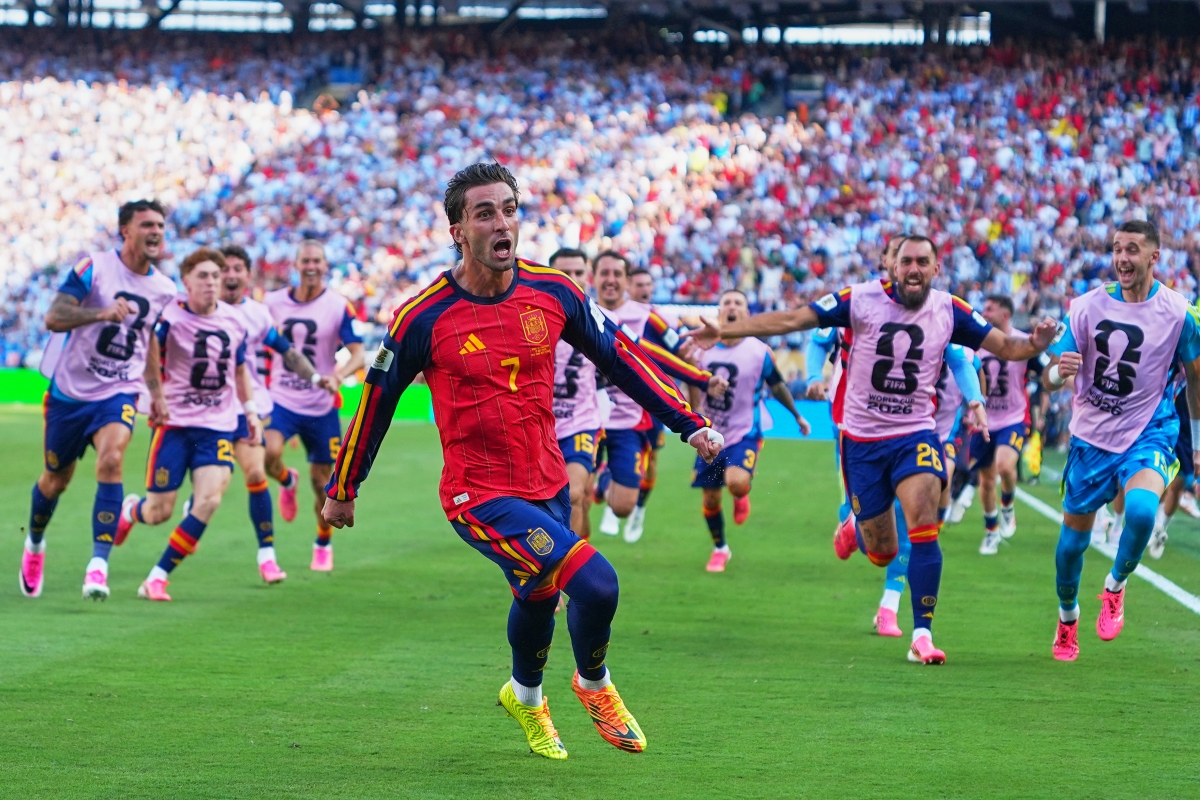 Ferran Torres ăn mừng bàn thắng trong trận chung kết World Cup 2026 (Ảnh AP)