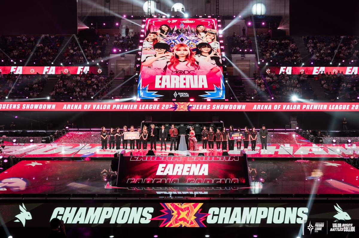 eArena trở thành những nữ vương đầu tiên của giải đấu (ảnh: BTC)
