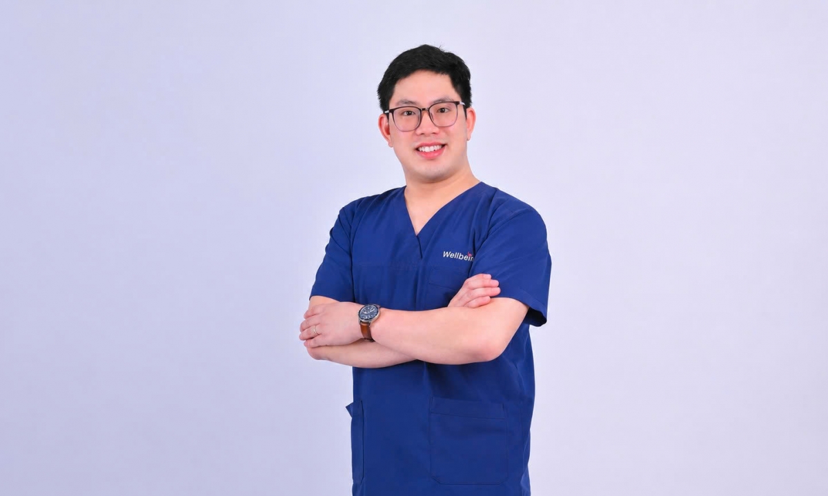 Bác sĩ Hoàng Văn Cường - Chuyên gia đào tạo sơ cấp cứu đến từ Tổ chức giáo dục sức khỏe Wellbeing nhiều năm qua tập trung hướng dẫn kiến thức và thực hành sơ cấp cứu cho cộng đồng. Ảnh:NVCC