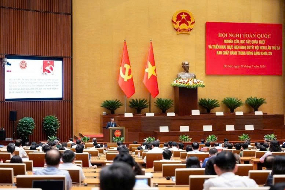 Hội nghị toàn quốc nghiên cứu, học tập, quán triệt và triển khai thực hiện các Nghị quyết, Kết luận, Quy định của Hội nghị Trung ương 3. (Ảnh: Quốc hội)