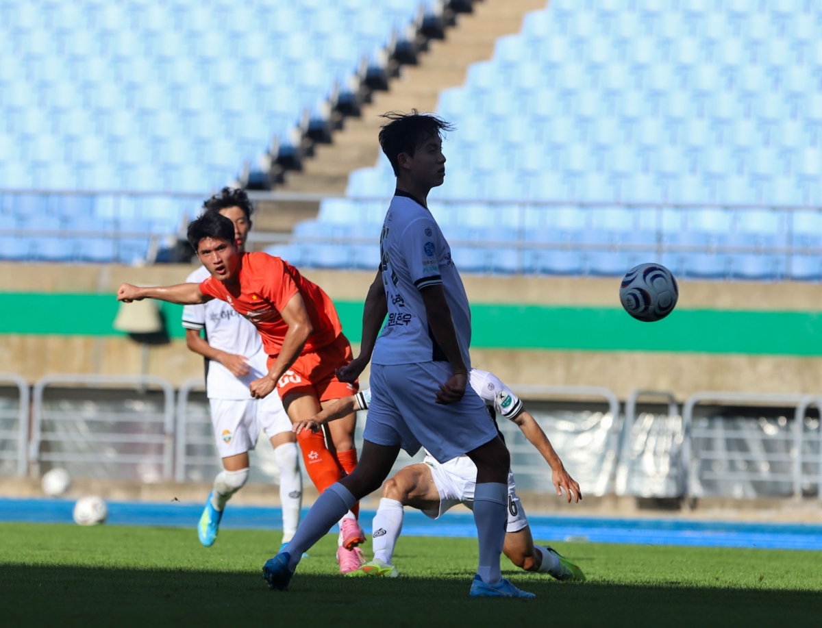 ĐT Việt Nam ngược dòng giành chiến thắng 2-1 (Ảnh VFF)