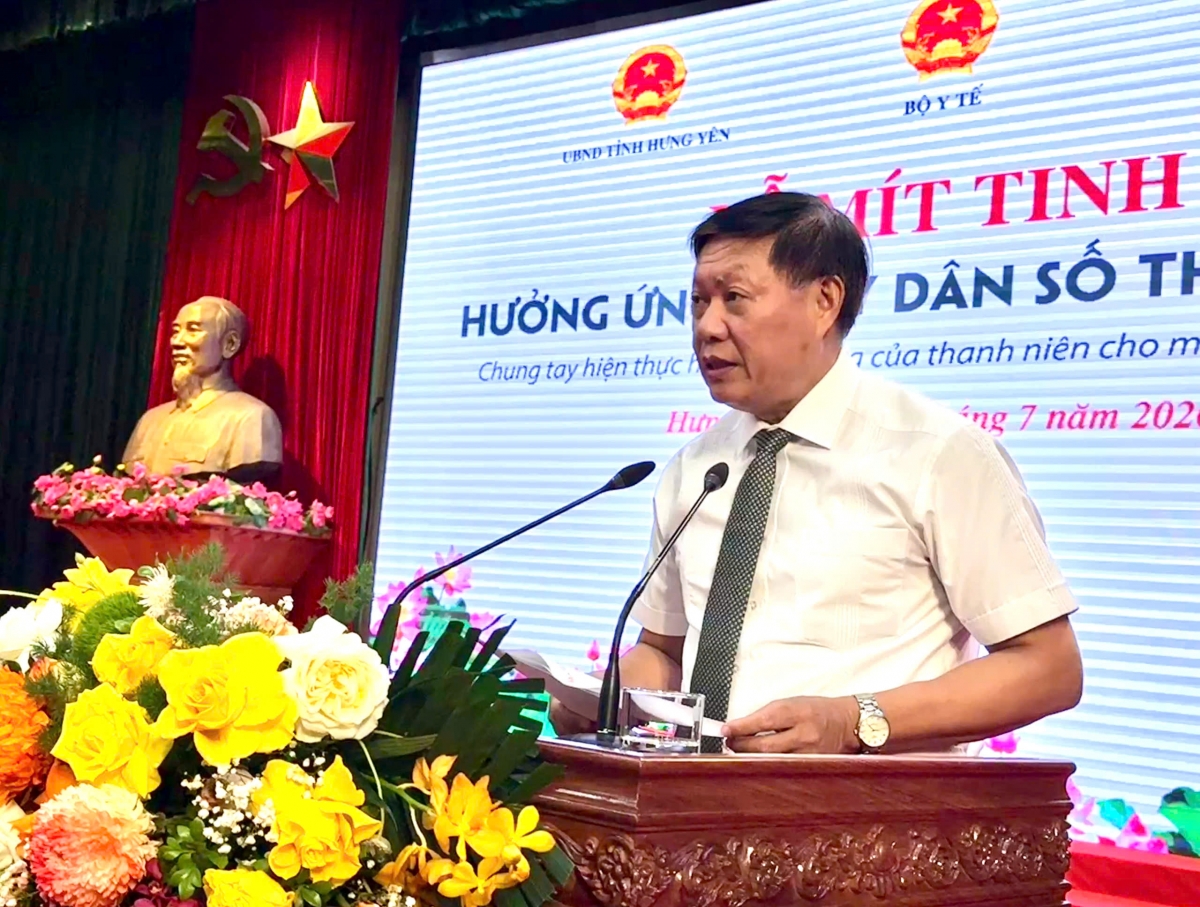 Thứ trưởng Bộ Y tế Đỗ Xuân Tuyên phát biểu tại Lễ mít tinh
(Ảnh: Thành Long - Cục Dân số)