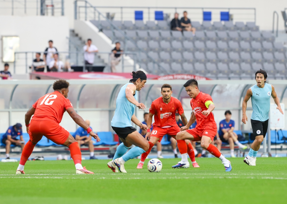 Tuyển Việt Nam thi đấu tự tin trước đội bóng đang thi đấu tại K.League 2. (Ảnh: VFF)