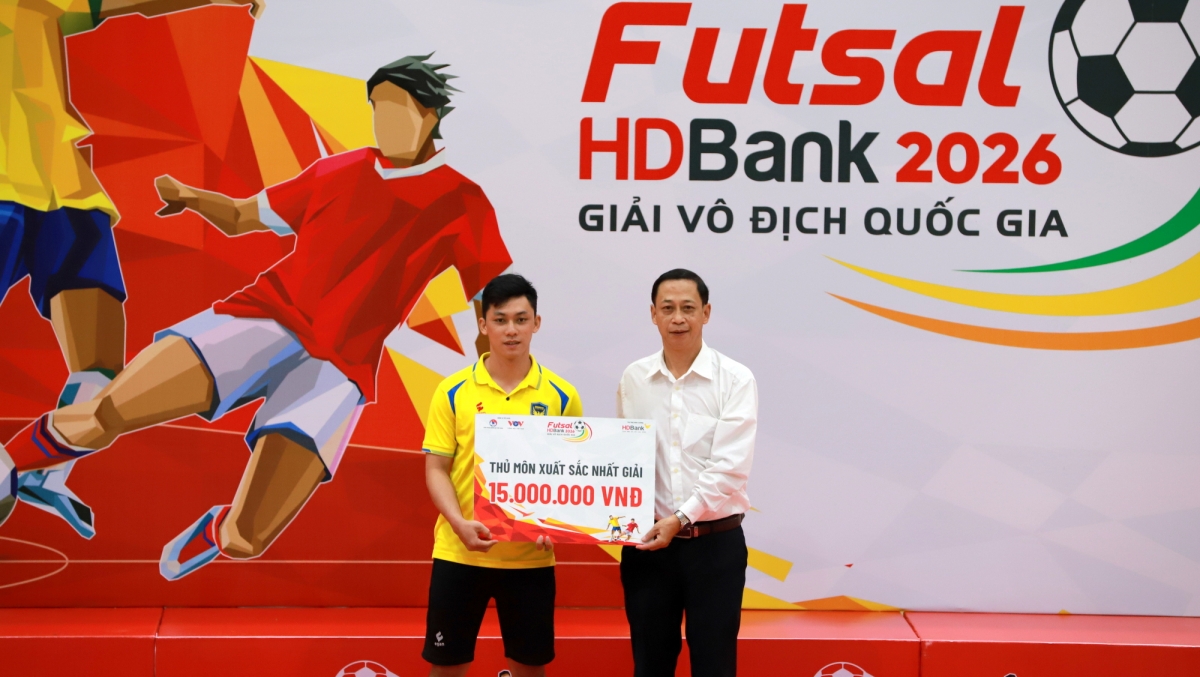 Đoàn Minh Quang (Sahako) được bình chọn là Thủ môn xuất sắc nhất (Ảnh: VOV)