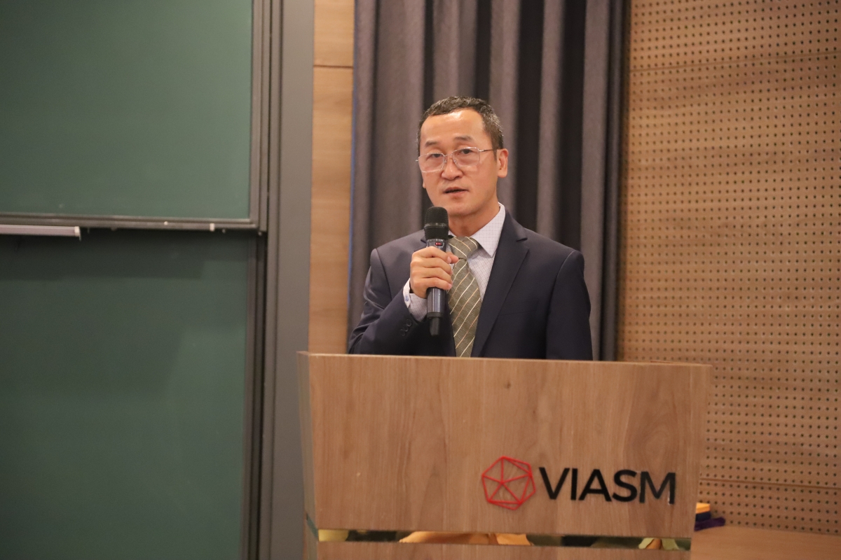 TS. Nguyễn Chu Gia Vượng, Viện Toán học, Viện Hàn lâm Khoa học và Công nghệ Việt Nam - Chủ tịch Hội đồng quốc tế APMO 2026 ( Ảnh : Thu Lương )