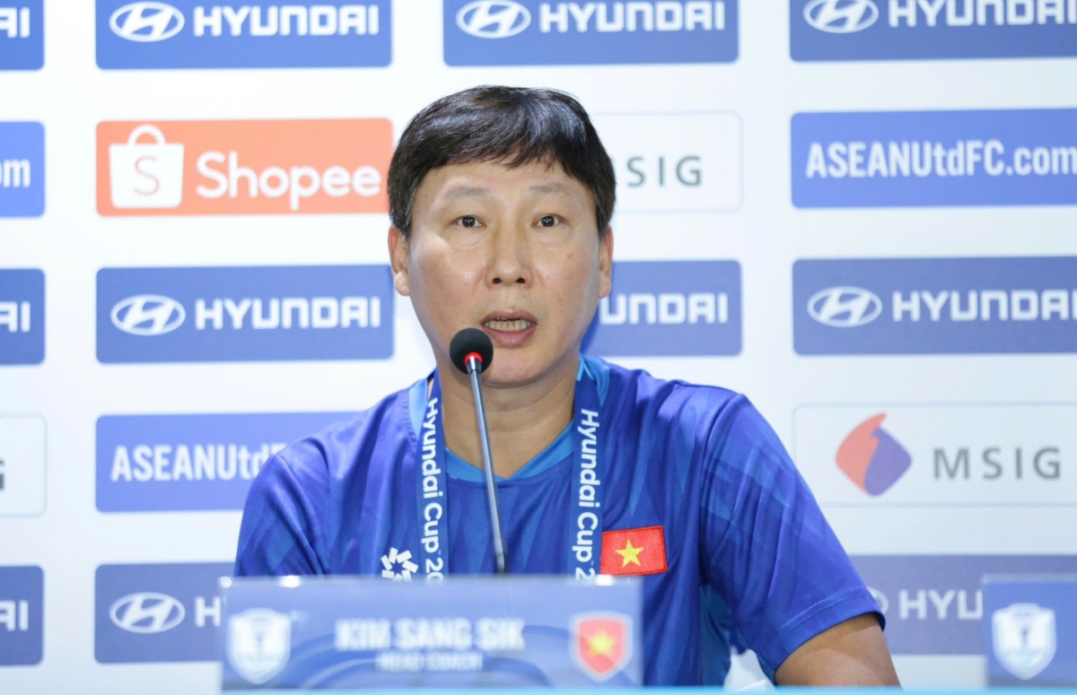 HLV Kim Sang Sik nhấn mạnh ĐT Việt Nam giành chiến thắng để viết nên lịch sử mới (Ảnh VFF)