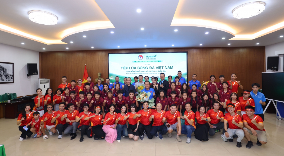 Herbalife đồng hành cùng các nữ tuyển thủ quốc gia và U23 quốc gia tại giải đấu châu lục (ảnh: VFF)