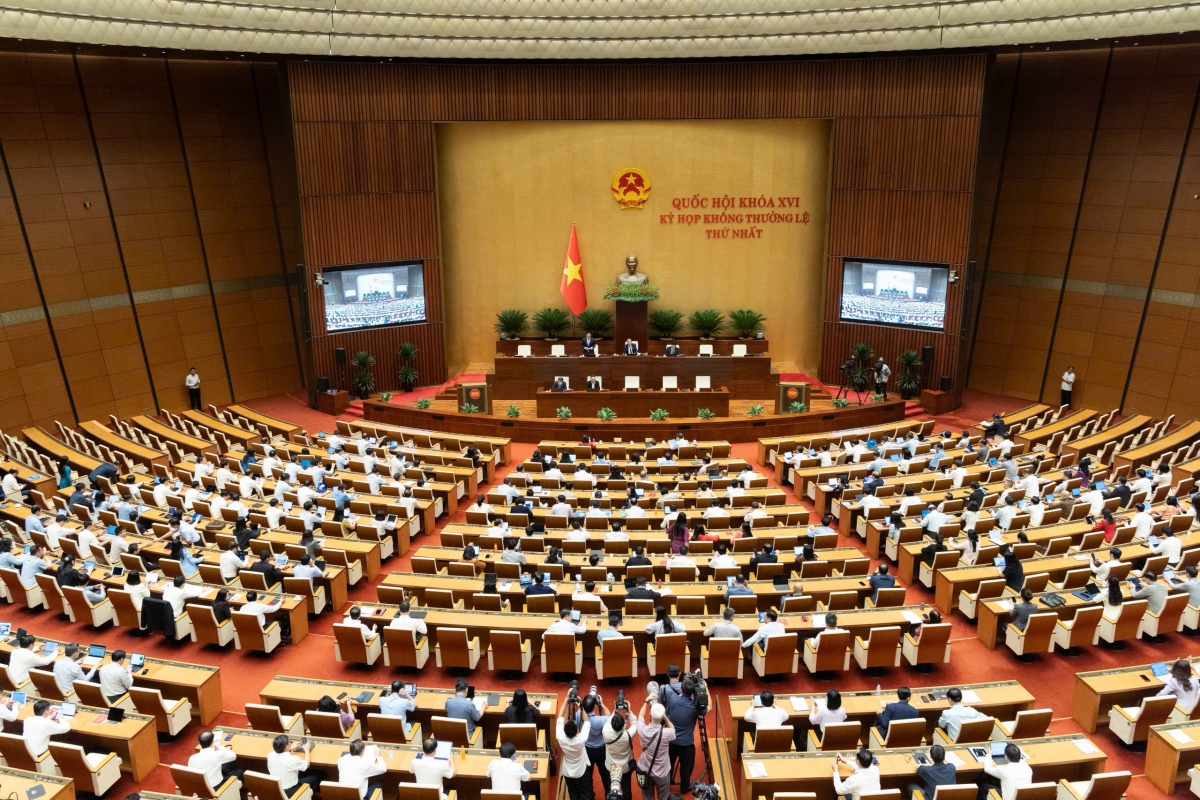 Quốc hội thảo luận tại họi trường sáng 23/08 (Ảnh Quốc hội)