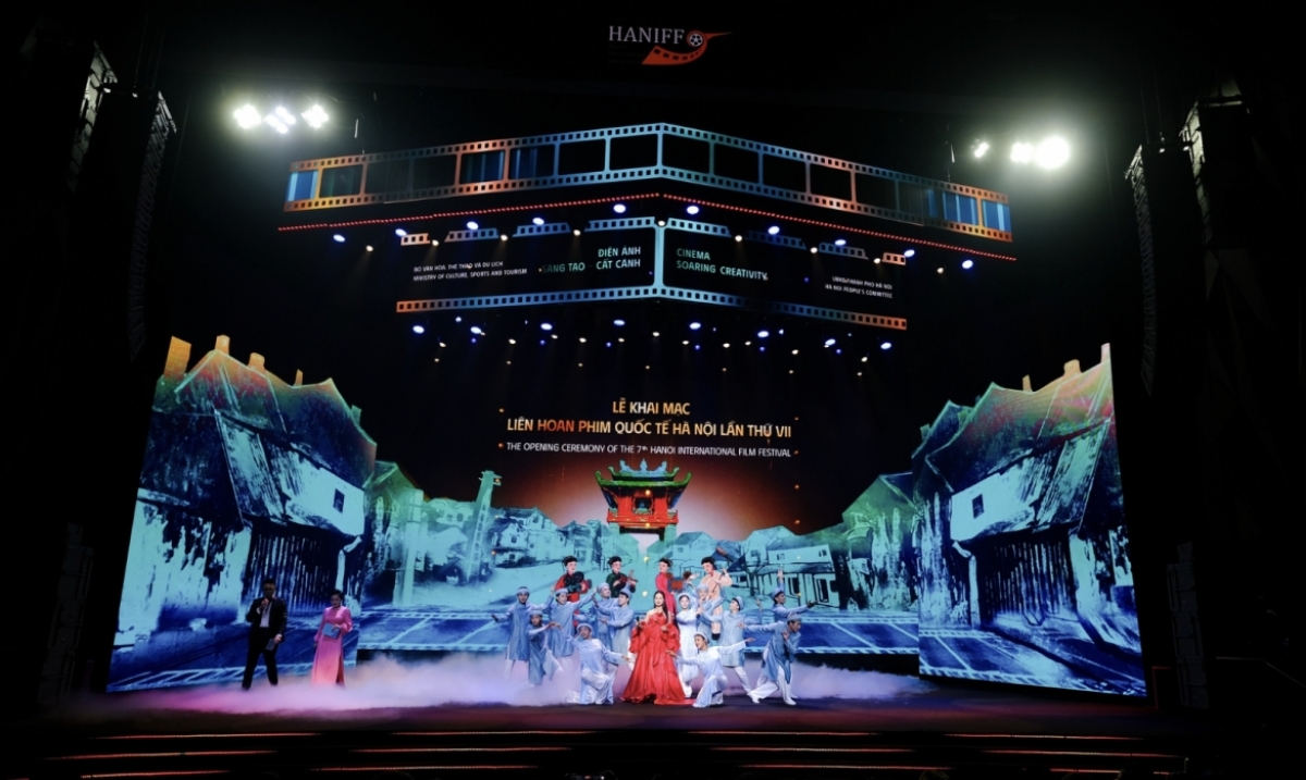 Liên hoan Phim nhằm tăng cường kết nối, giao lưu và hợp tác giữa các nhà làm phim, nhà sản xuất, phát hành phim, nghệ sĩ điện ảnh Việt Nam và quốc tế; góp phần thúc đẩy phát triển công nghiệp văn hóa. (Ảnh: bvhttdl.gov.vn)
