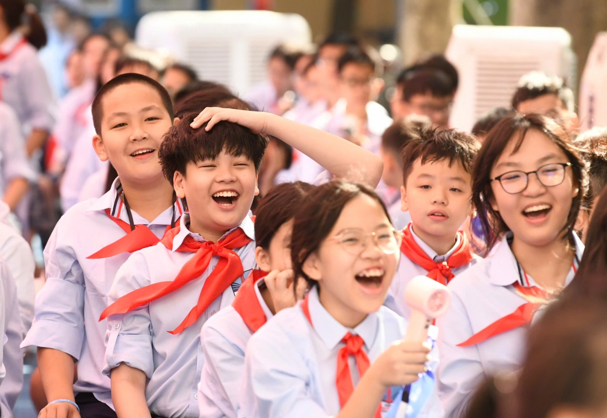 Học sinh hào hứng tham gia Chương trình (Ảnh: Nghiêm Huê/Báo Tiền phong)