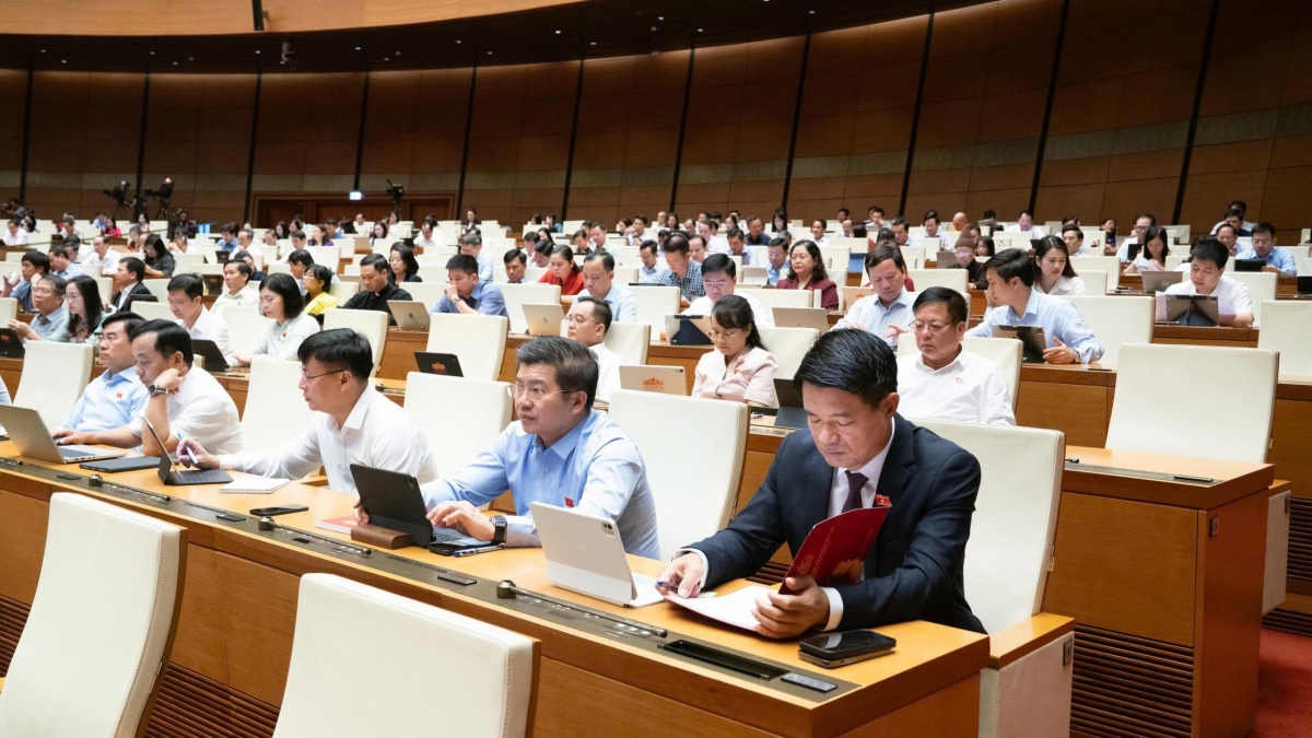 Các đại biểu tại hội trường Quốc hội sáng 20/8. (Ảnh: Quốc hội)