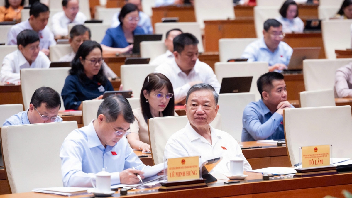 Các đại biểu tại hội trường Quốc hội chiều 23/8/2026. (Ảnh: Quốc hội)