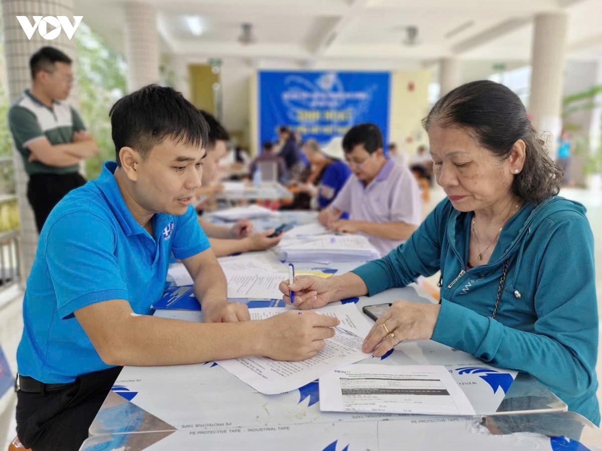 Theo con số tính toán, nếu hạ độ tuổi hưởng trợ cấp từ 75 xuống 70 tuổi, kinh phí thực hiện dự kiến tăng thêm khoảng 11.680 tỷ đồng mỗi năm