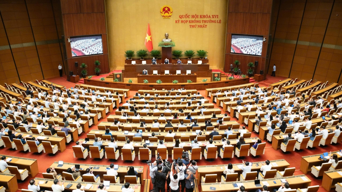 Sáng 19/8 Quốc hội bàn về các dự án Luật, Nghị quyết, trong đó có nghị quyết về việc tích hợp 04 chương trình mục tiêu quốc gia thành 01 Chương trình mục tiêu quốc gia. (Ảnh: Quốc hội)
