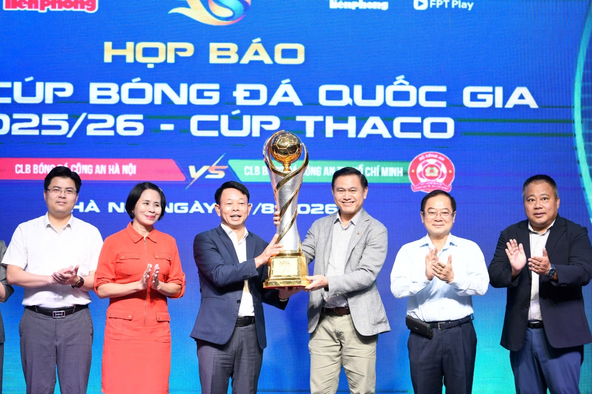 Phiên bản cúp mới sẽ được trao cho đội đoạt Siêu cúp Quốc gia (ảnh: BTC)