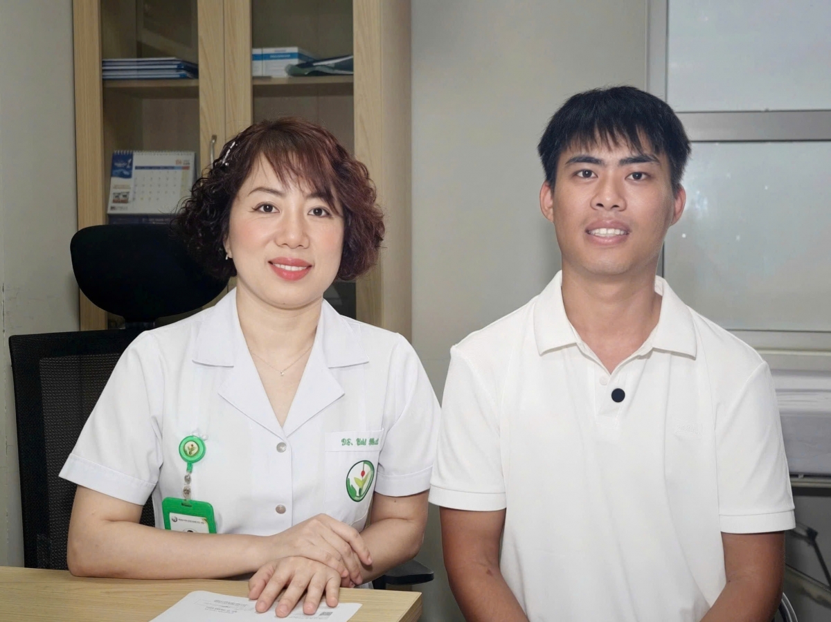 Anh N.P.N 26 tuổi, Sơn La đã tìm lại được nụ cười tự nhiên và khả năng nhắm mắt sau nhiều năm sống chung với tình trạng liệt mặt sau phẫu thuật u não
(Ảnh: BVCC)