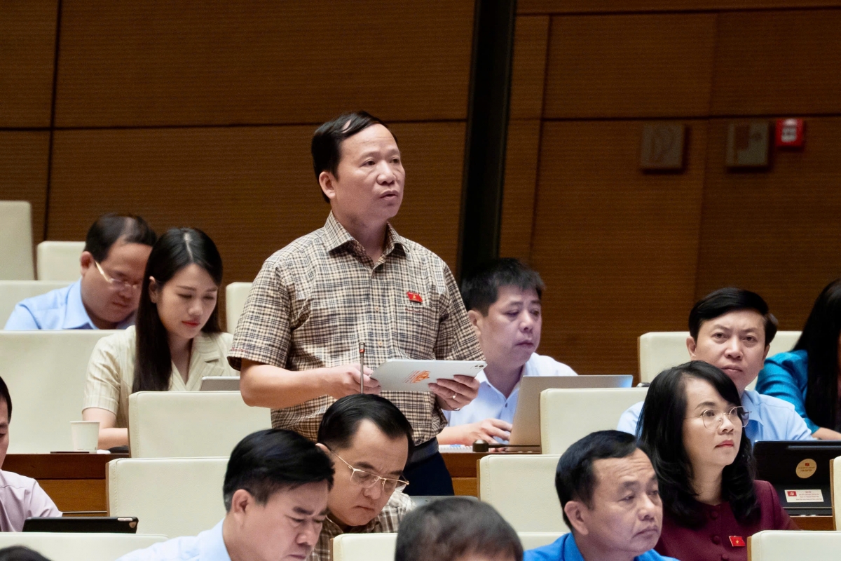 Đại biểu Nguyễn Đặng Ân (ĐBQH tỉnh Lạng Sơn) góp ý vào dự thảo Luật Hòa giải ở cơ sở (sửa đổi)
Ảnh: Quốc hội