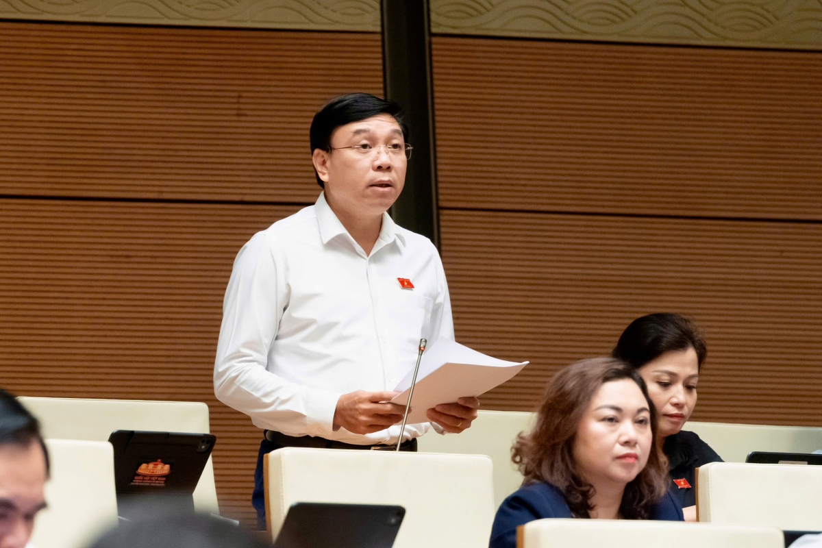 Đại biểu Nguyễn Văn Mạnh (ĐBQH tỉnh Phú Thọ) phát biểu thảo luận. Ảnh: Quốc hội.