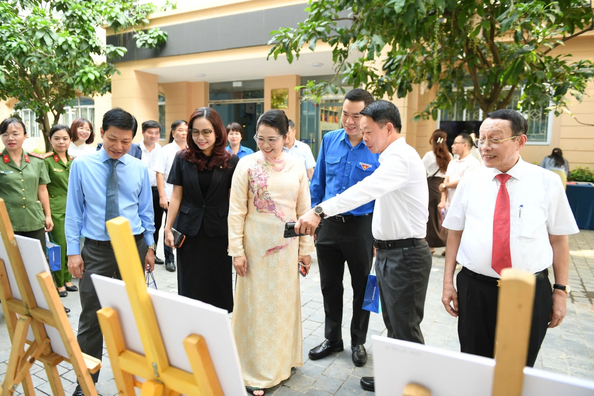 Các đại biểu tham gia Chương trình (Ảnh: Nghiêm Huê/Báo Tiên phong)