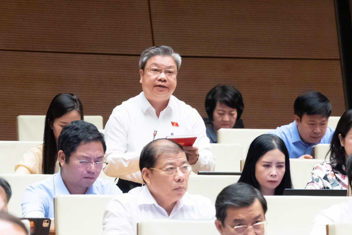 Đại biểu Bùi Văn Dũng, Đoàn ĐBQH tỉnh Thanh Hóa (Ảnh Quốc hội)