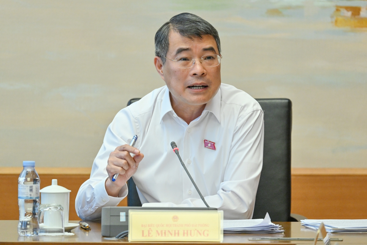 Thủ tướng Lê Minh Hưng trong phiên thảo luận tại tổ ngày 19/8. (Ảnh: Quốc hội)